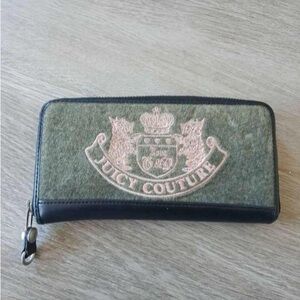 Juicy Couture pink & grey long wallet